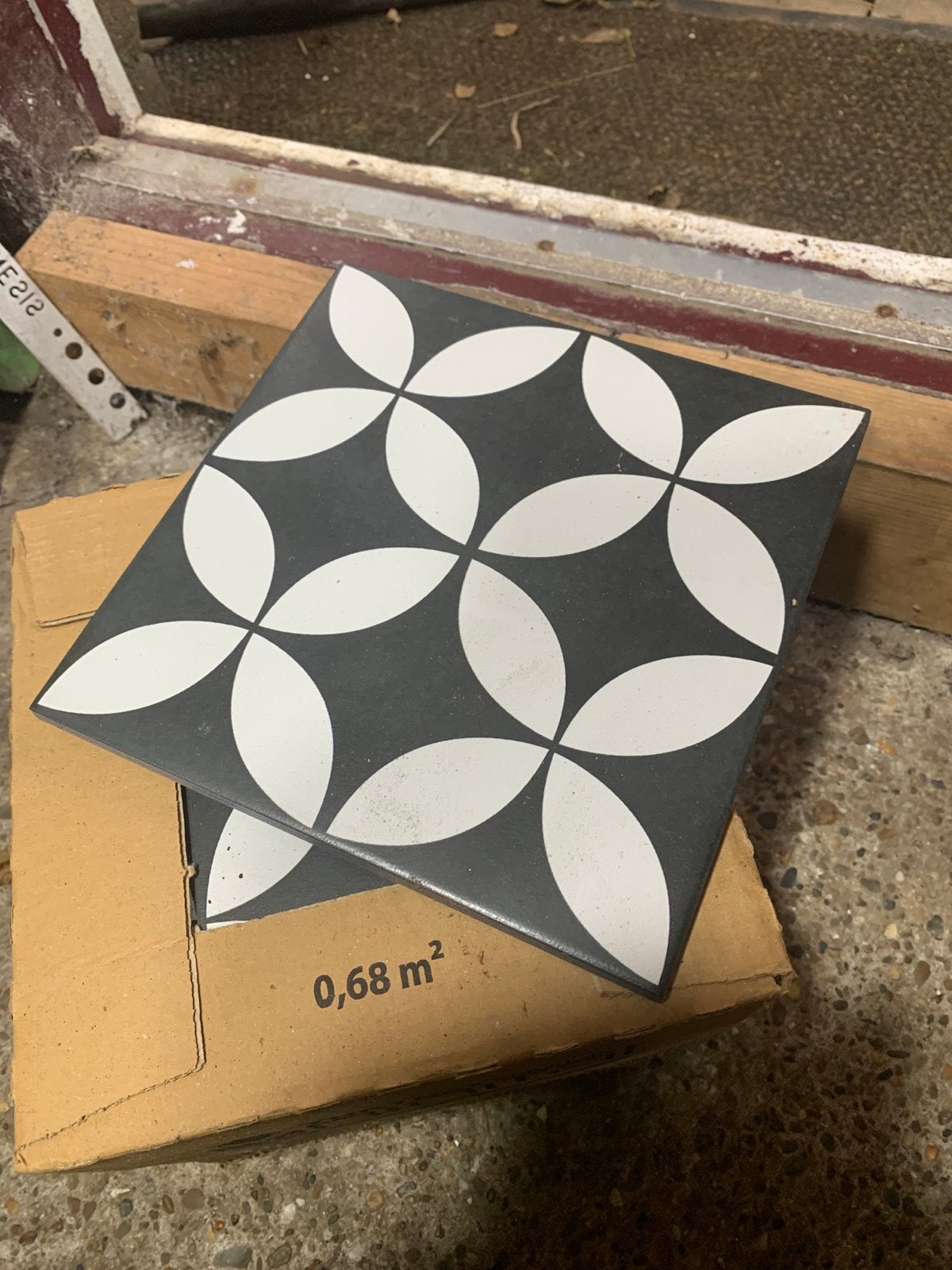 20x20 Zwart-witte Patroontegels - 0,68 m², Ophalen, Keramiek, Nieuw, 20 tot 40 cm
