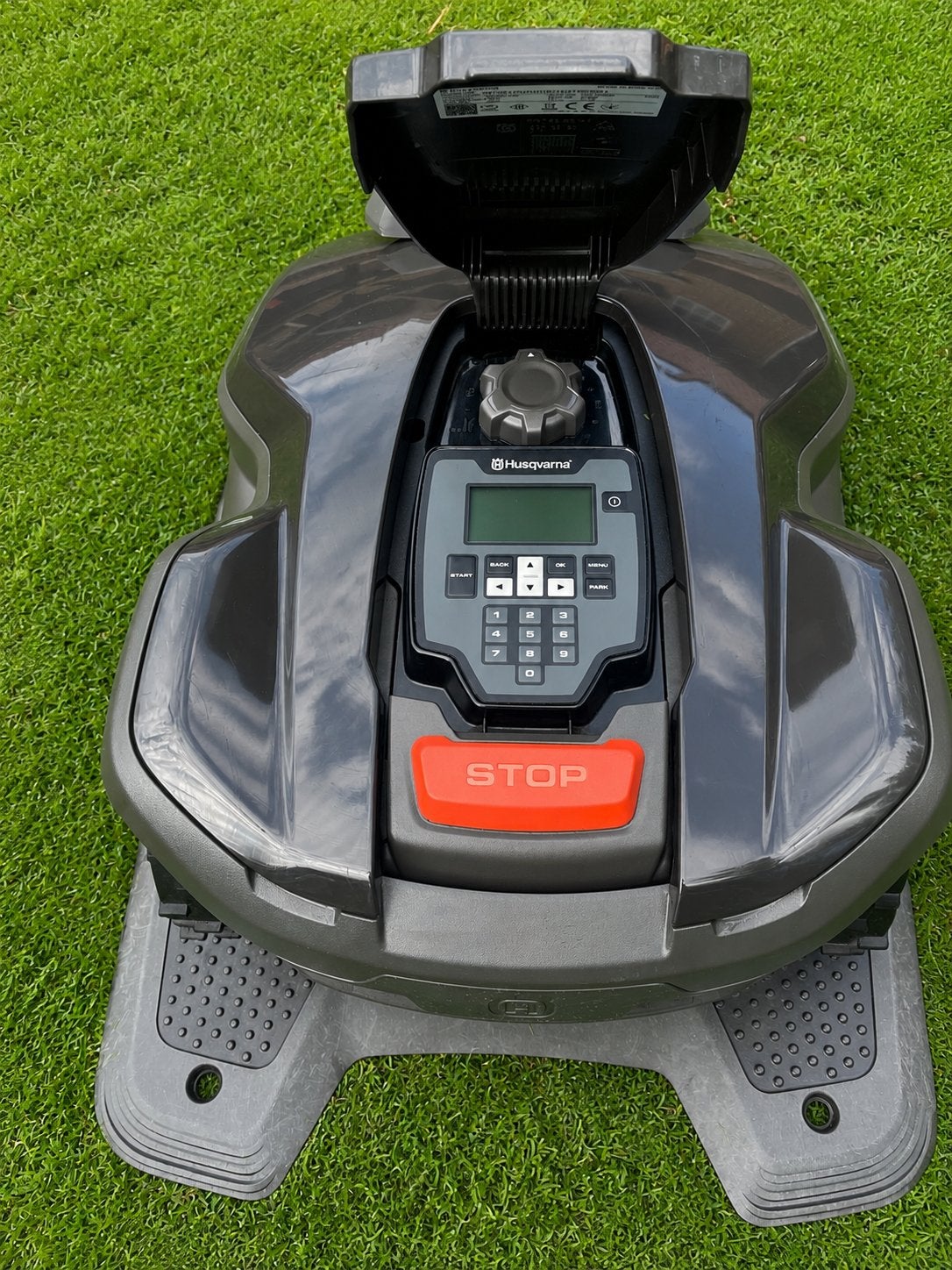 Zeer nette Husqvarna 305 bj 2021 4435 uur, Tuin en Terras, Grasmaaiers, Ophalen of Verzenden, Zo goed als nieuw