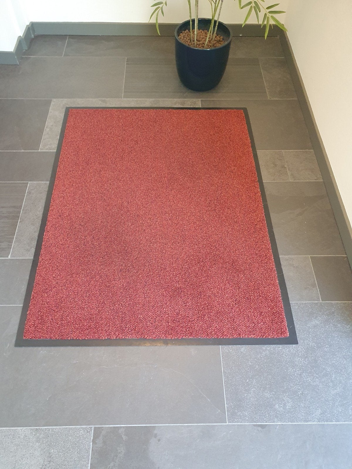 Groot formaat rode droogloopmat, Ophalen, Gebruikt, Nylon, Droogloopmat