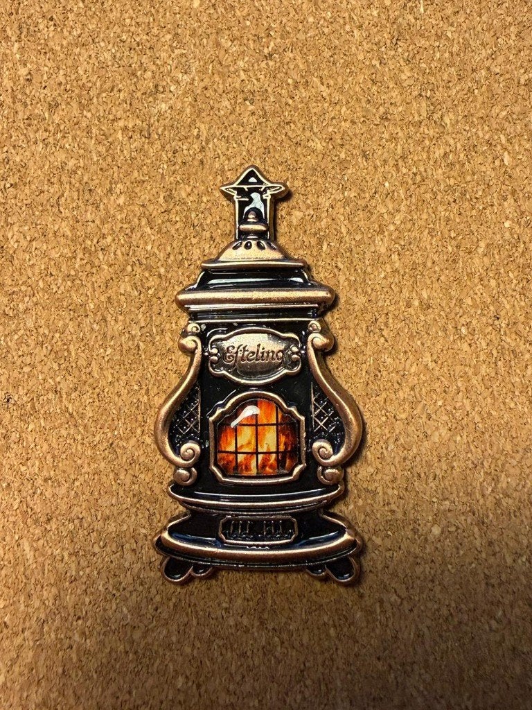 Efteling Pin | Winter 2021-2022 Potkacheltje | EPP 437, Verzamelen, Efteling, Verzenden, Nieuw, Button of Speldje