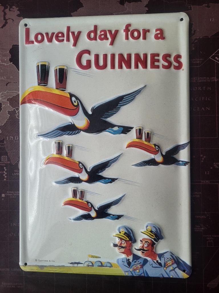 GUINNESS- BEER - 307 -  GUINNESS AIR FORCE., Verzamelen, Biermerken, Nieuw, Reclamebord, Plaat of Schild, Overige merken, Ophalen