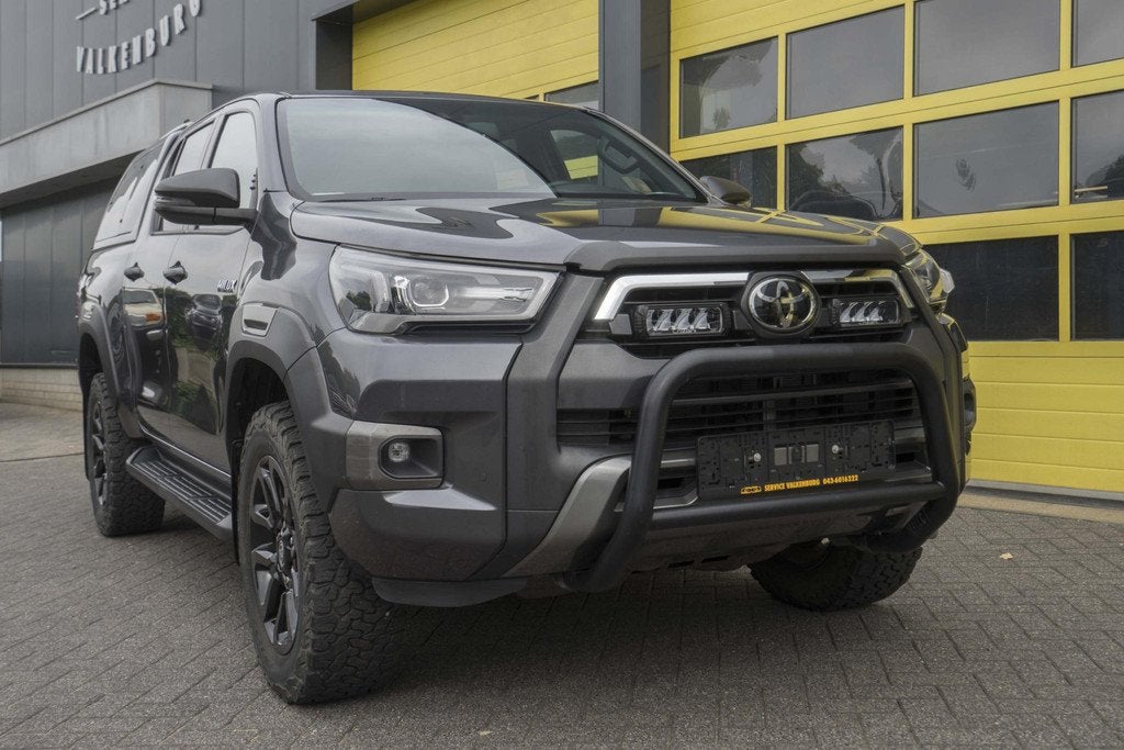 Toyota HiLux 2.8 D-4D Double Cab Invincible, Auto's, Toyota, Automaat, Gebruikt, Euro 6, 4 cilinders
