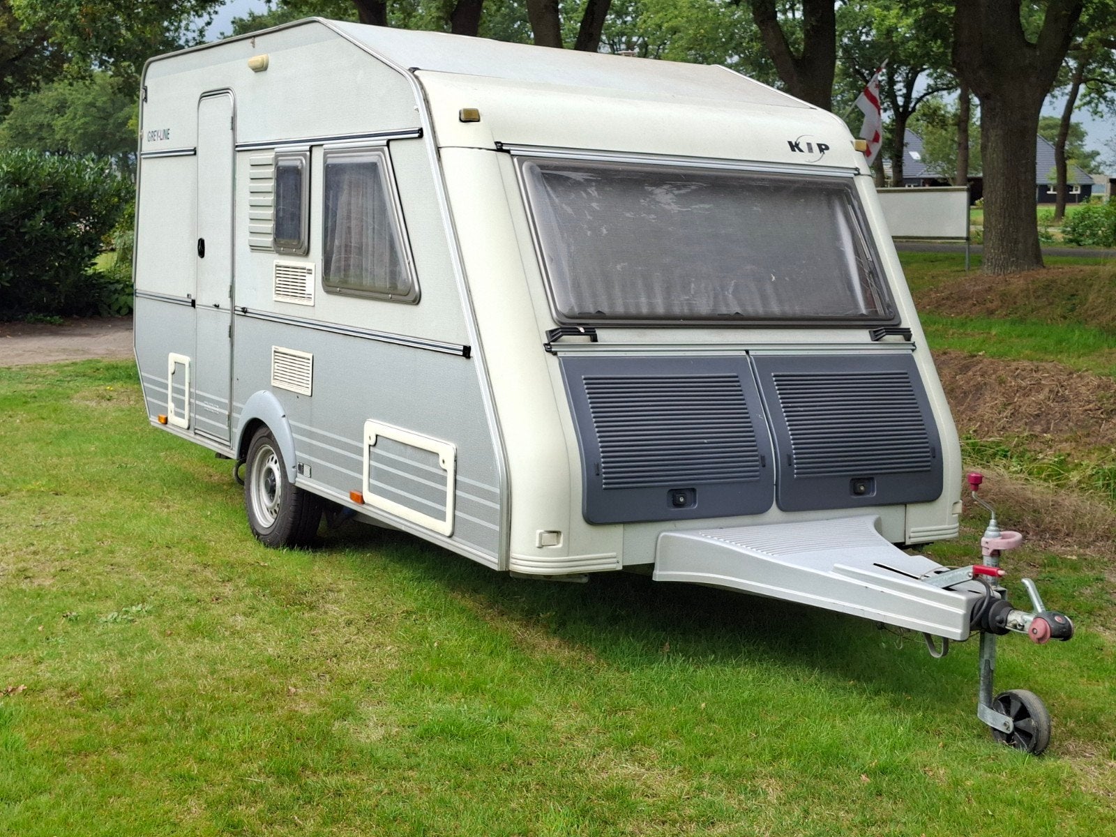Kip Grey-Line 41 TZ-  luxe caravan