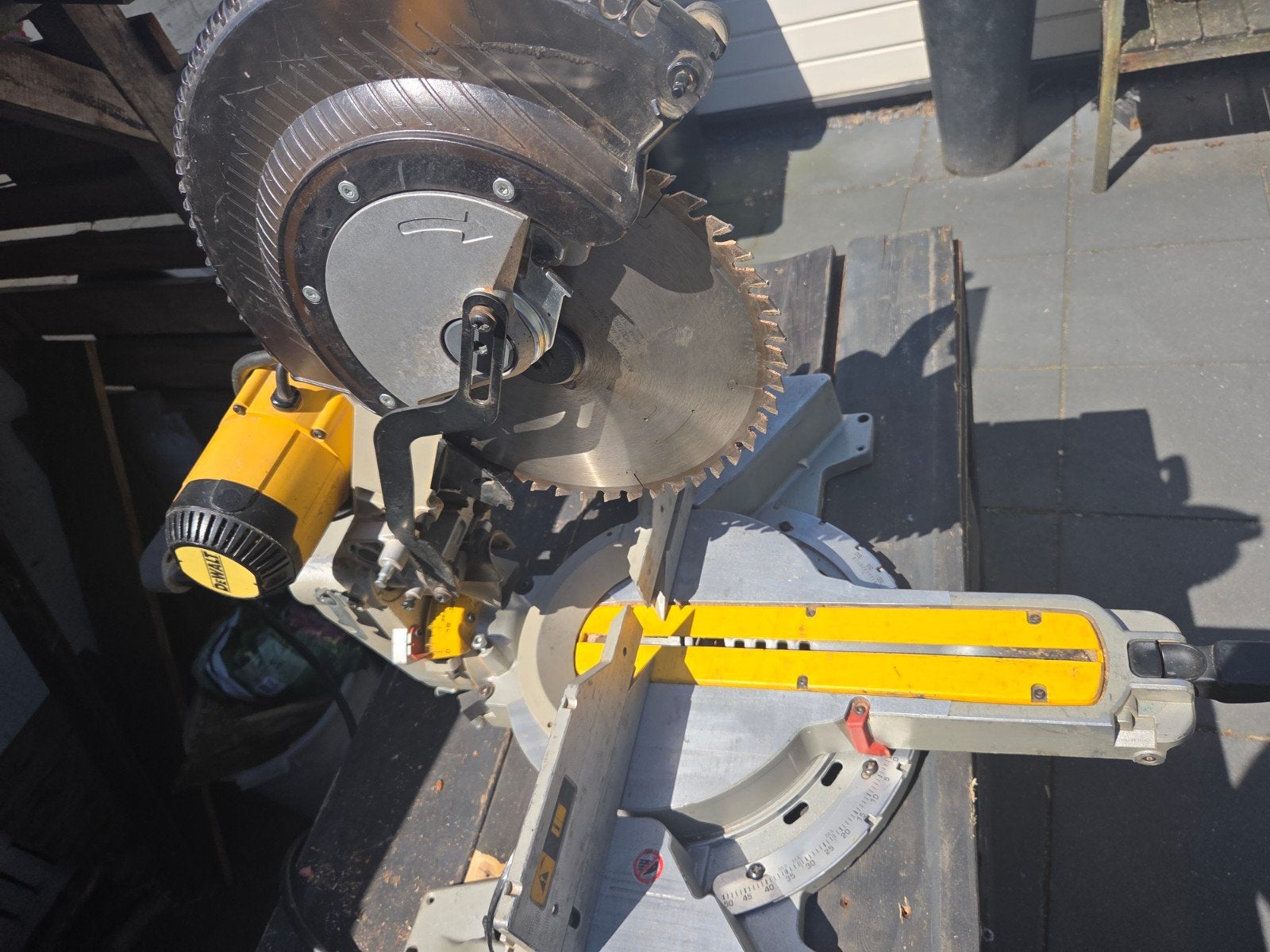 Dewalt DW780 Afkortzaag    Top..zaagmachine, Ophalen, Gebruikt, 70 mm of meer, Dewalt