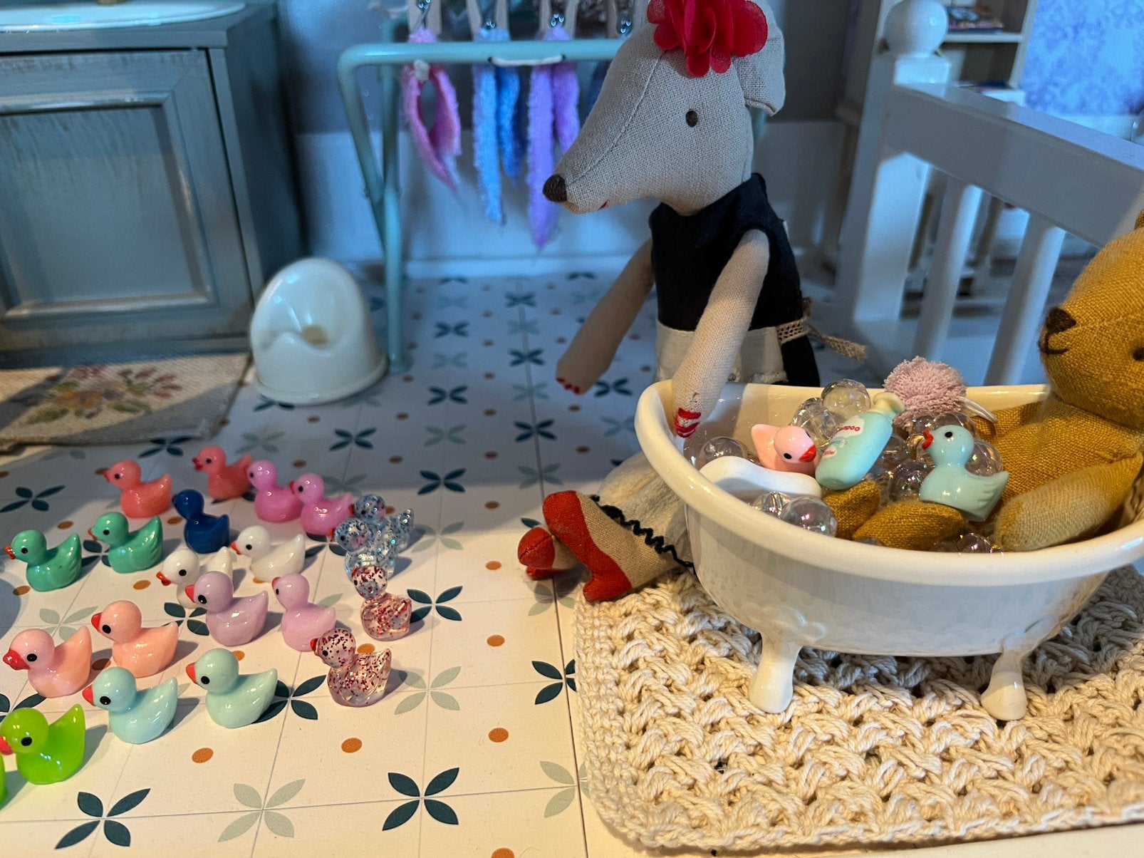 2 badeendjes poppen/ maileg huis incl verzenden, Ophalen, Nieuw, Poppenhuis