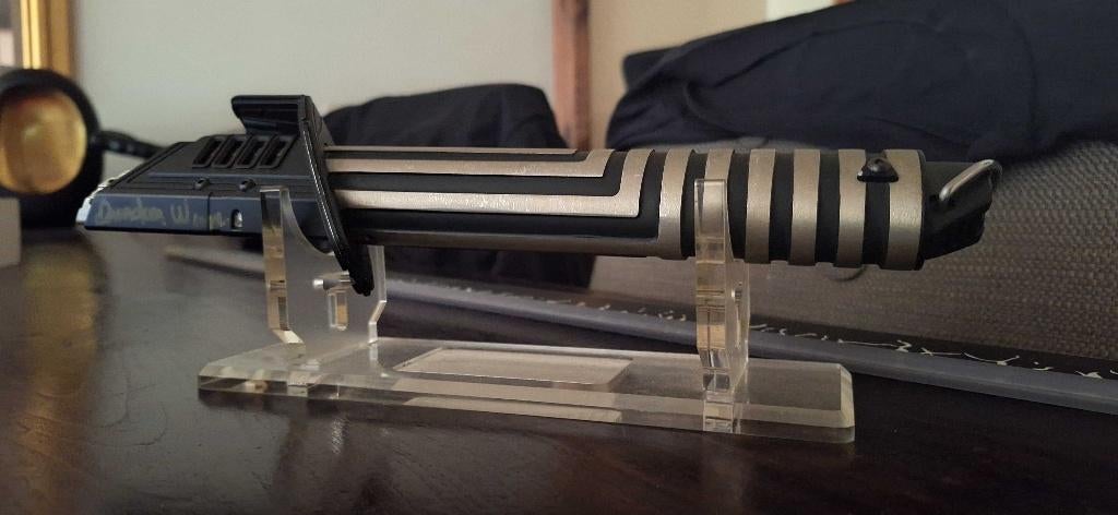 NeoPixel V4 Darksaber Gesigneerd Brendan Wayne, Verzamelen, Star Wars, Ophalen of Verzenden, Zo goed als nieuw, Replica