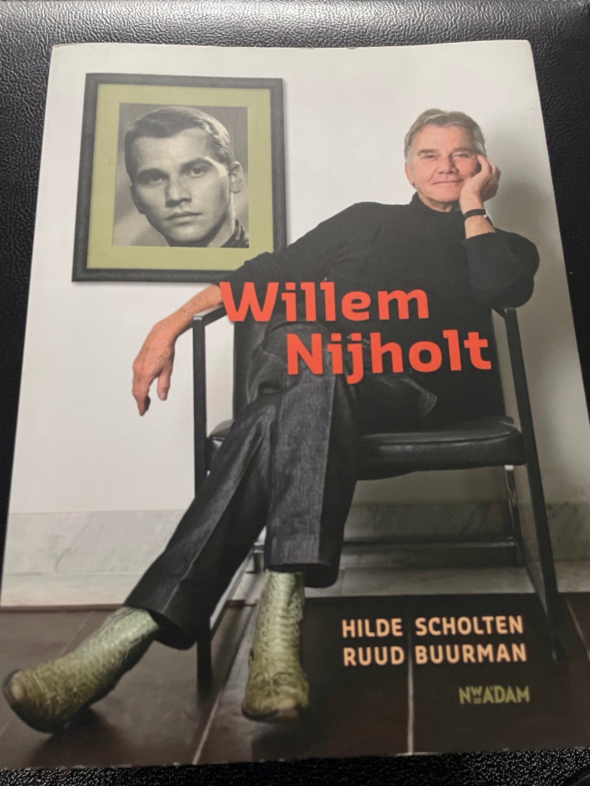 Willem Nijholt - Biografie door Hilde Scholten & Ruud Buurma, Boeken, Verzenden, Zo goed als nieuw, Film, Tv en Media