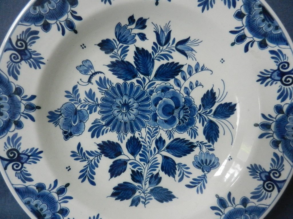 Blauw rond aardewerk bord Ram Arnhem diam. 27 cm. Mint., Antiek en Kunst, Antiek | Keramiek en Aardewerk, Ophalen of Verzenden