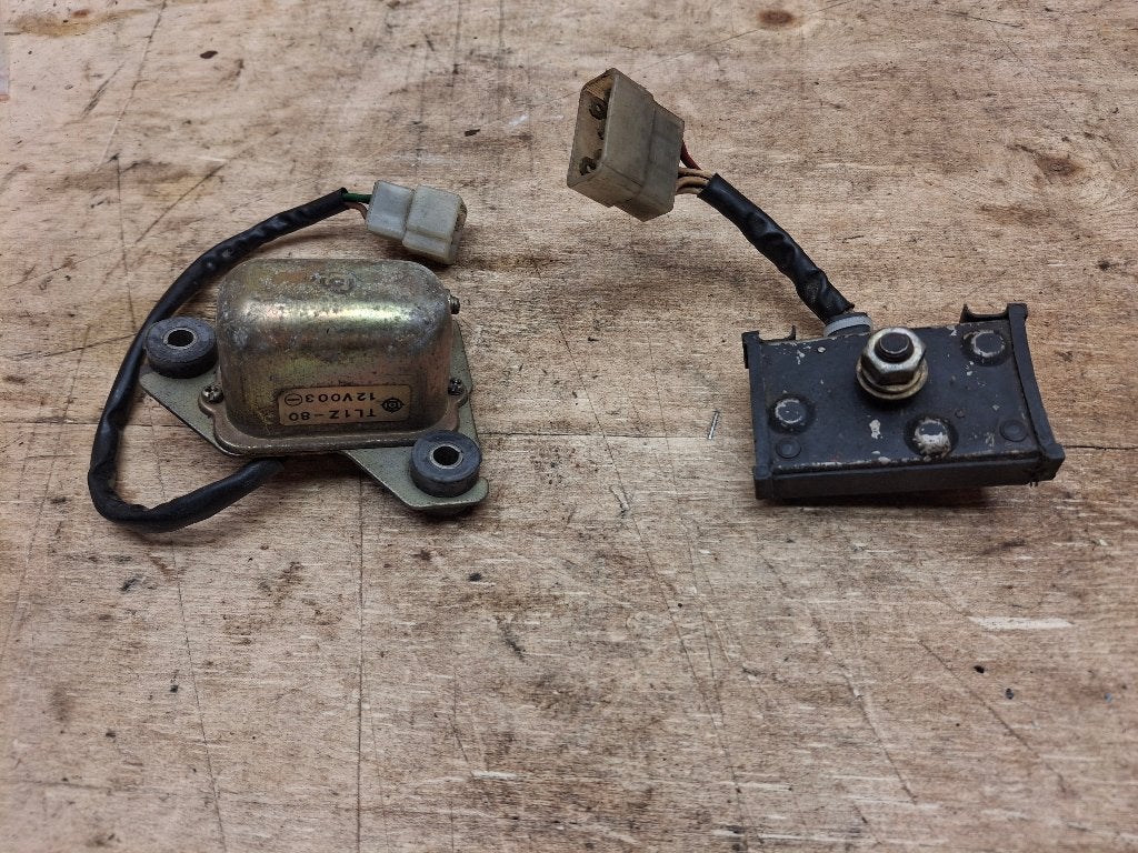 Spanningsregelaar + diodebrug yamaha xs650 xs 650 xs1 xs2 7L, Gebruikt, ., Ophalen of Verzenden, .