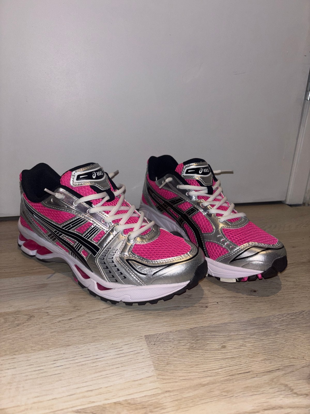 Asics Gel-Kayano 14 - Maat 43, Ophalen of Verzenden, Nieuw, Roze, Sneakers of Gympen