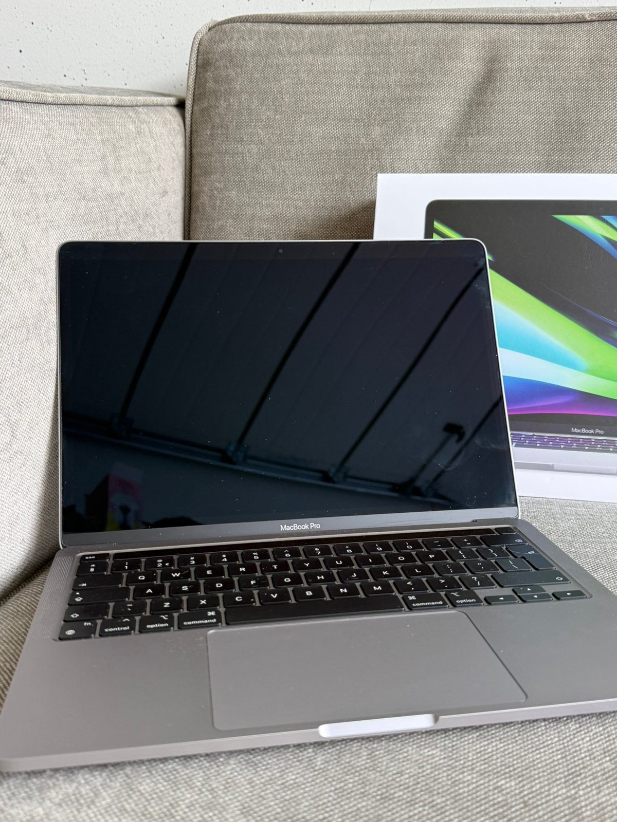 APPLE MACBOOK PRO 2022 TE KOOP!, Computers en Software, Apple Macbooks, Zo goed als nieuw, MacBook Pro, 13 inch, 2 tot 3 Ghz, 256 GB