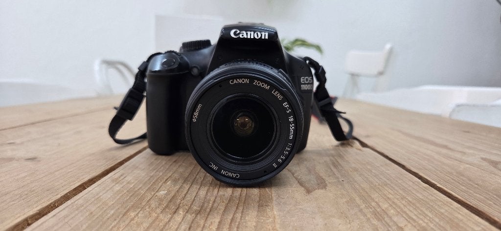 Canon EOS 1100D 18-55mm spiegelreflex / DSLR camera, Spiegelreflex, Canon, 12 megapixels, Lensdop