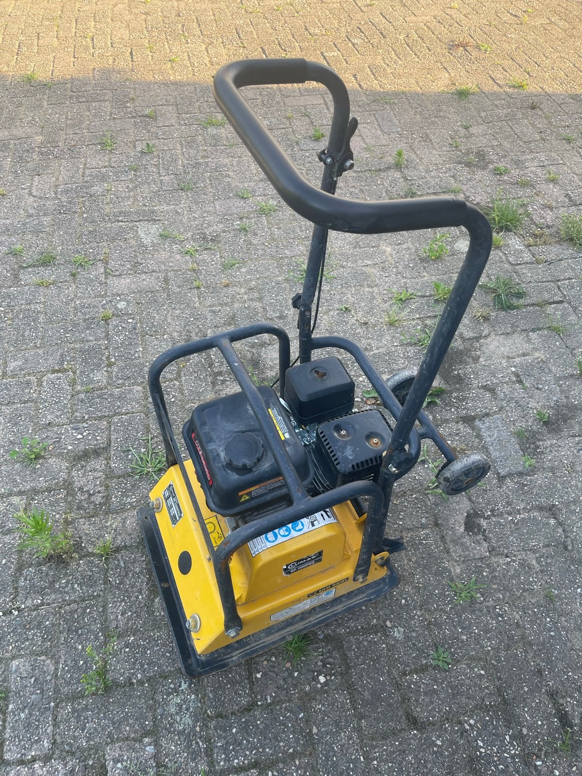 LUMAG RP-1100PRO Trillerplaat Zo goed als nieuw met Garantie, Ophalen of Verzenden, Zo goed als nieuw