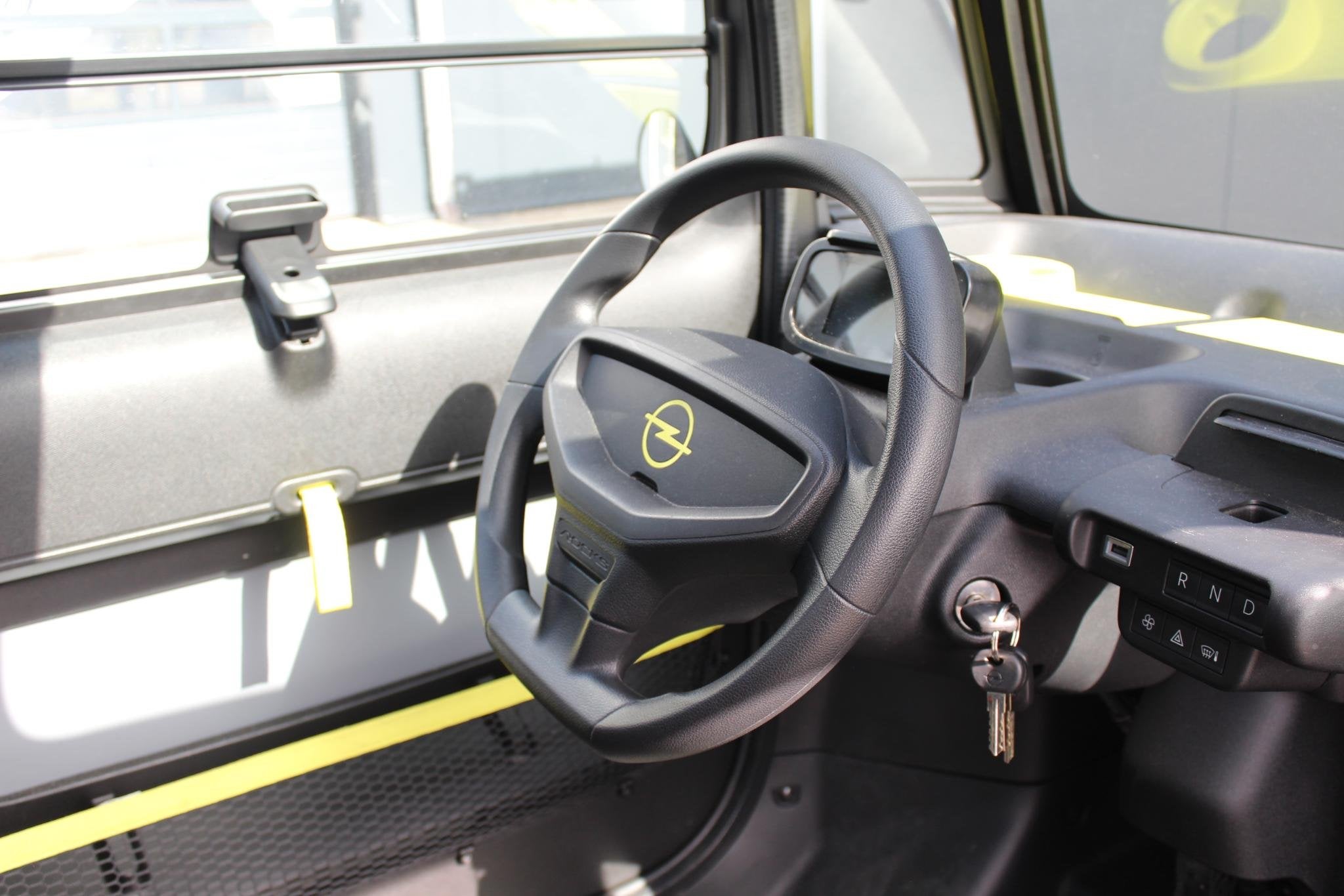 Opel Rocks-E Base | Panoramadak |, Automaat, Gebruikt, Overige modellen, 75 km