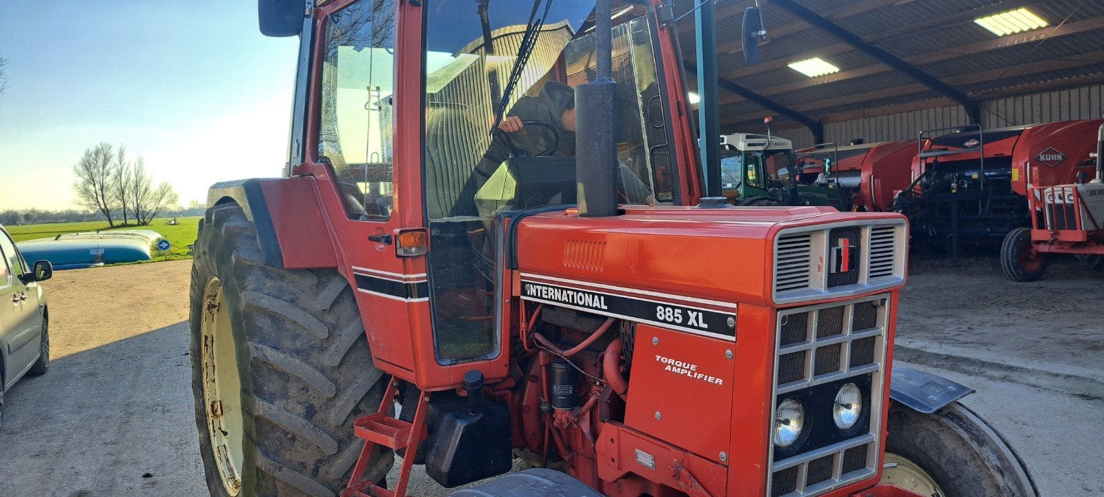 International 885 XL -, originele spatborden moge, Ophalen, Gebruikt