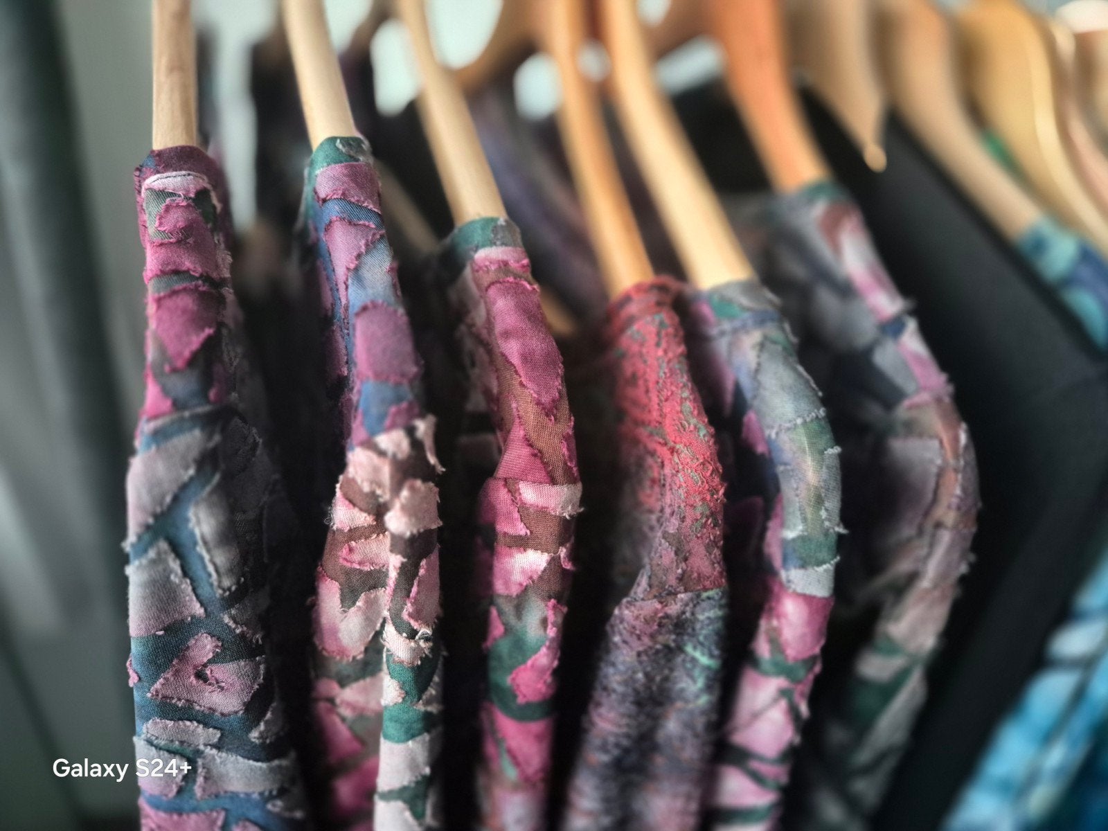Unieke handgemaakte batik kledingstukken, Handgemaakt, Ophalen of Verzenden, Nieuw