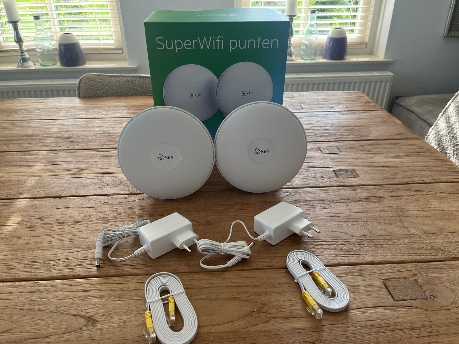 Kpn Superwifipunt met adapters en wifi kabels, Computers en Software, WiFi-versterkers, Ophalen of Verzenden, Zo goed als nieuw