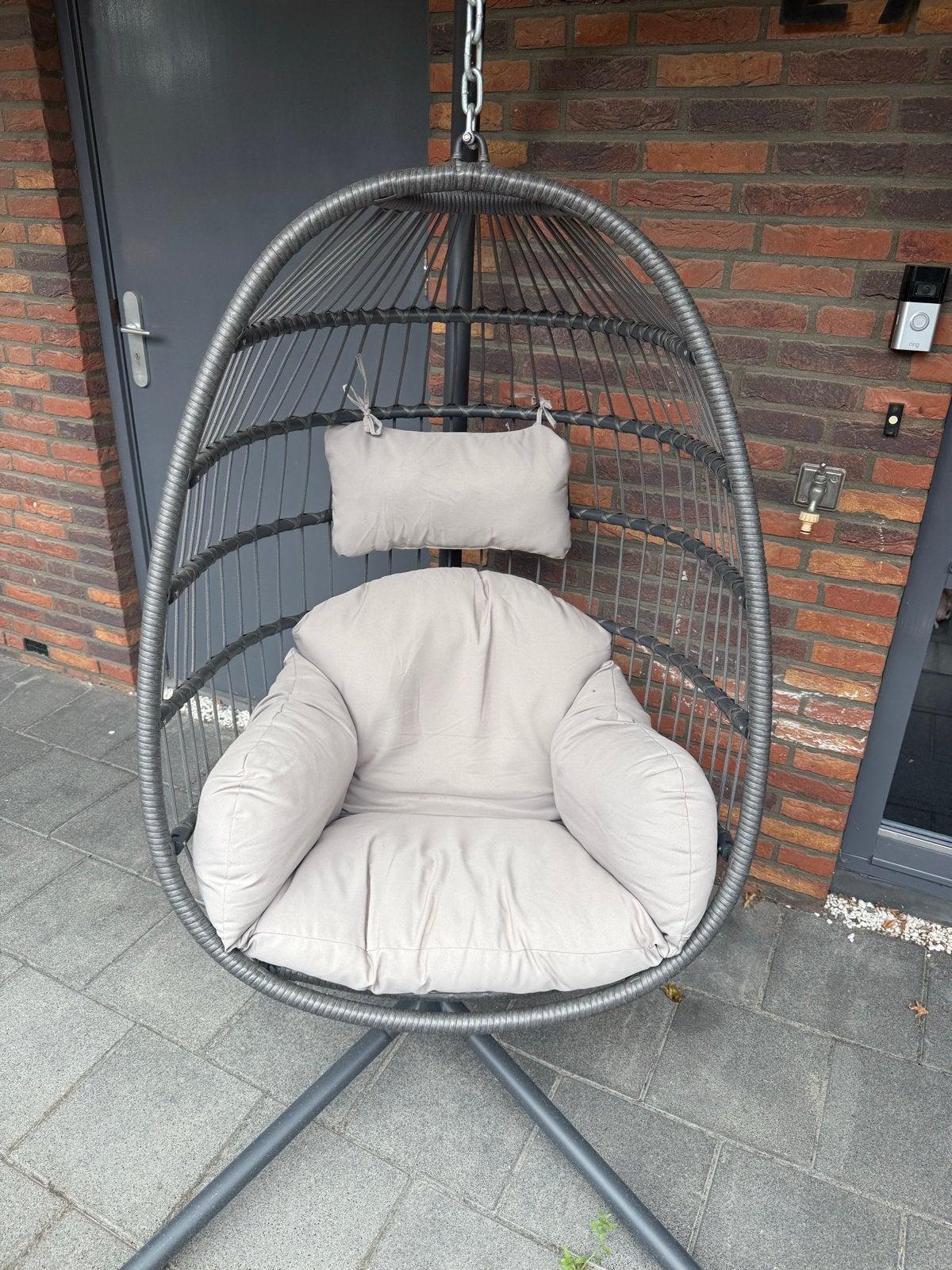Verona Hangstoel met Kussens - Antraciet Vlechtwerk, Ophalen, Zo goed als nieuw, Wicker, Inklapbaar