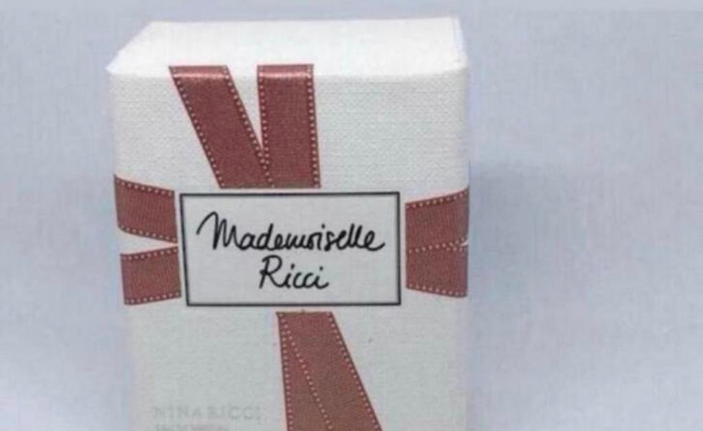 Luxe miniatuur Mademoiselle Ricci 4 ml eau de parfum Ricci, Verzenden, Nieuw, Miniatuur, Gevuld