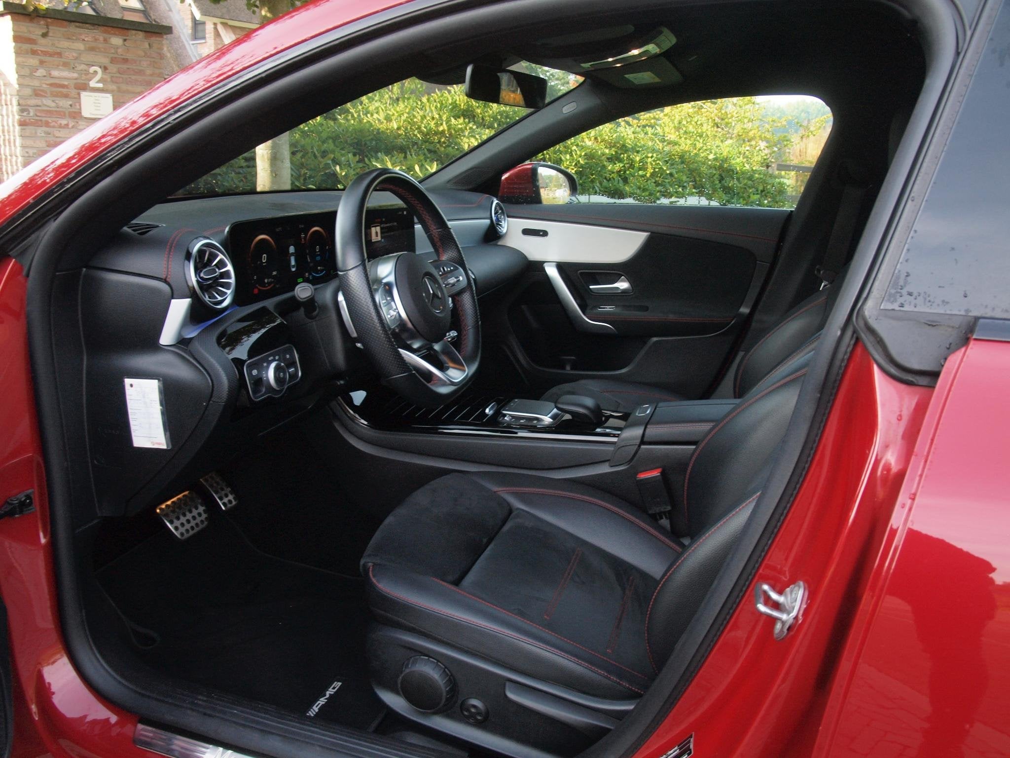 Mercedes-Benz CLA-klasse 250 e AMG Line | Black Optic | Came, Gebruikt, 4 cilinders, 16 kWh, Bedrijf