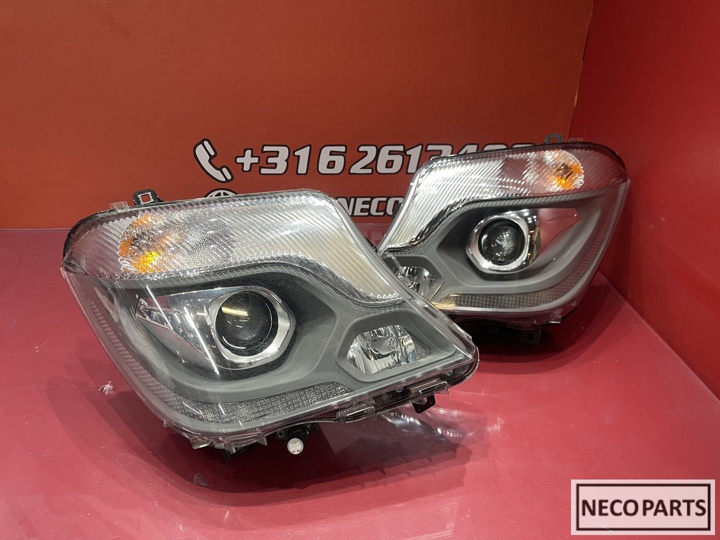 SPRINTER W906 XENON KOPLAMP SET ORIGINEEL ALLES LEVERBAAR, Auto-onderdelen, Gebruikt, -, Ophalen of Verzenden, -