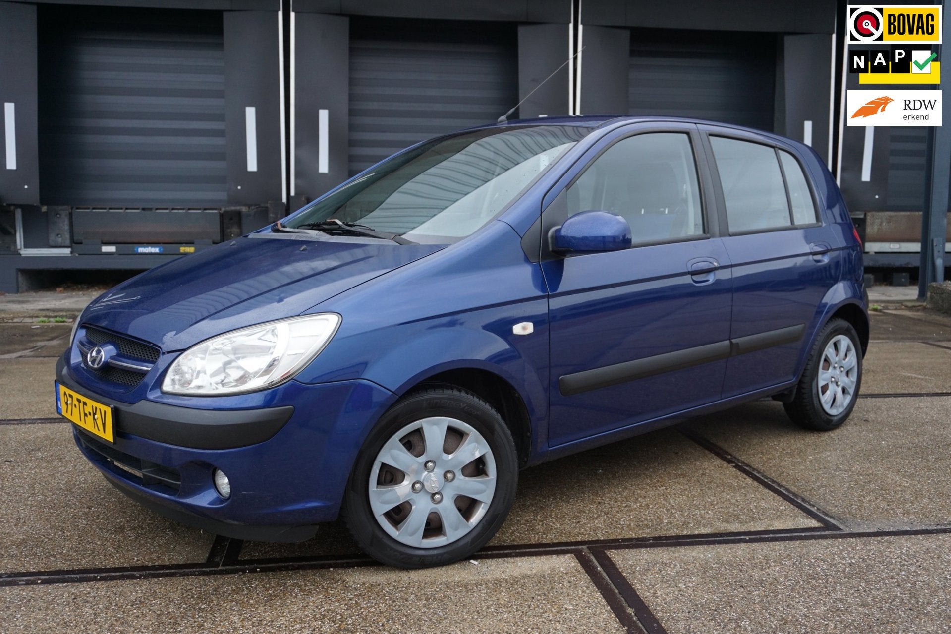Hyundai Getz 1.4i Active Cool, Auto's, Hyundai, Voorwielaandrijving, Zwart, 4 cilinders, Blauw