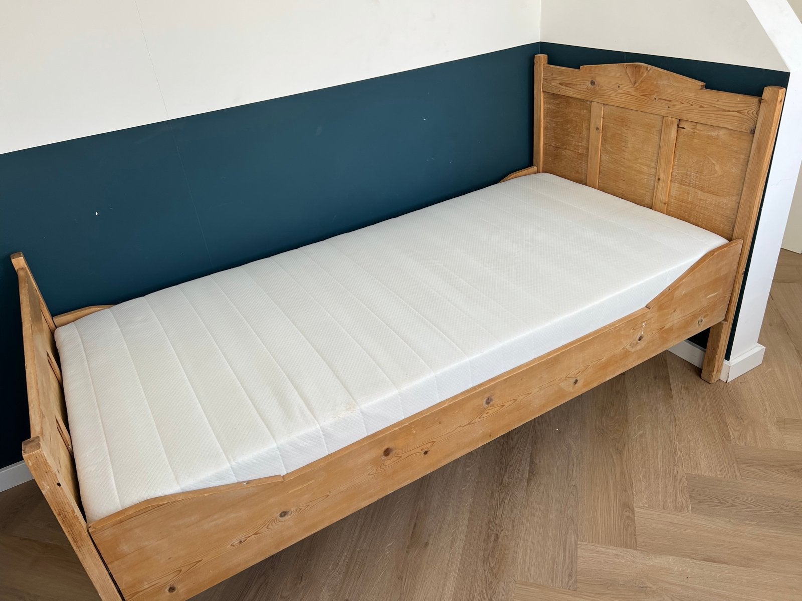 Massief houten eenpersoonsbed 190x90 cm, Ophalen, Gebruikt, 90 cm, Eenpersoons