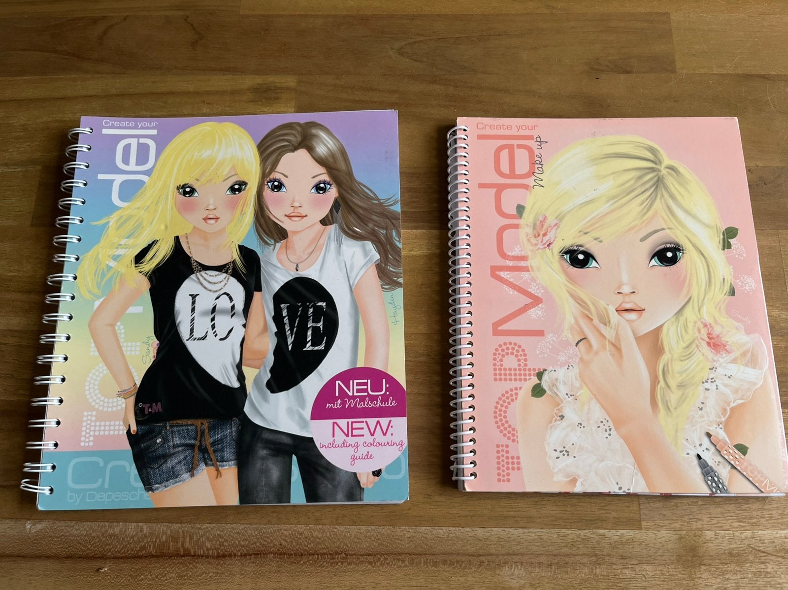 Twee nog nieuwe Top Model  kleurboeken, Ophalen of Verzenden, Zo goed als nieuw