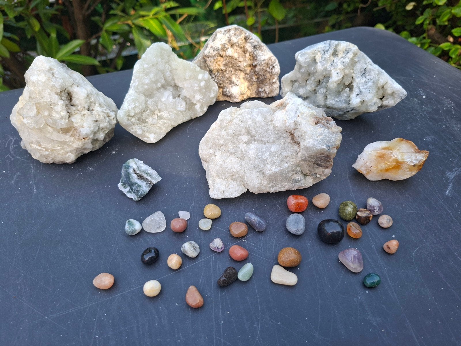 Edelstenen set nr 14

Trommelsten, bergkristal ,mosagaat,, Ophalen of Verzenden, Nieuw