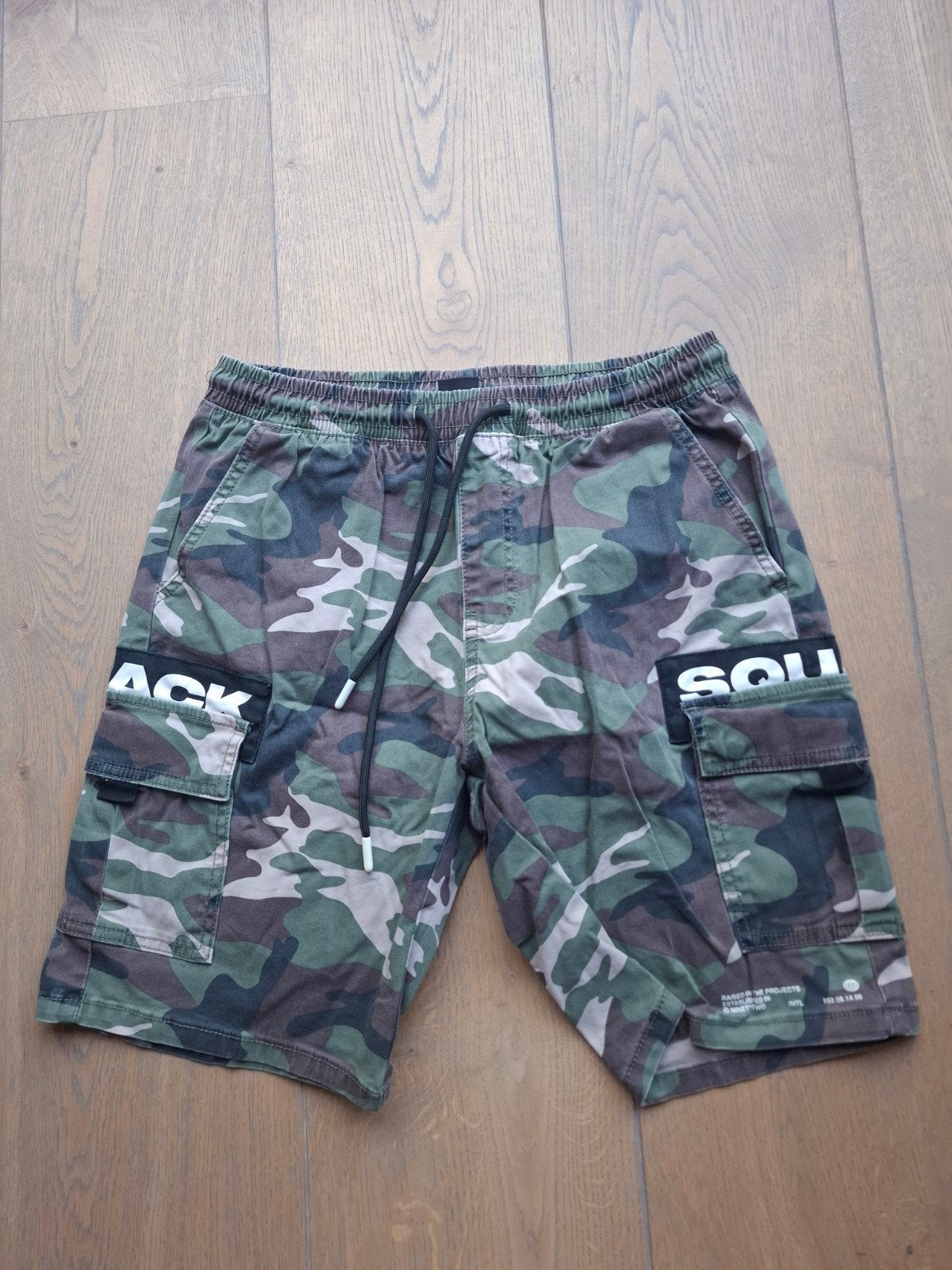 Black Squad Camouflage Cargo Shorts Maat M, Black Squad, Ophalen of Verzenden, Gedragen, Meerkleurig