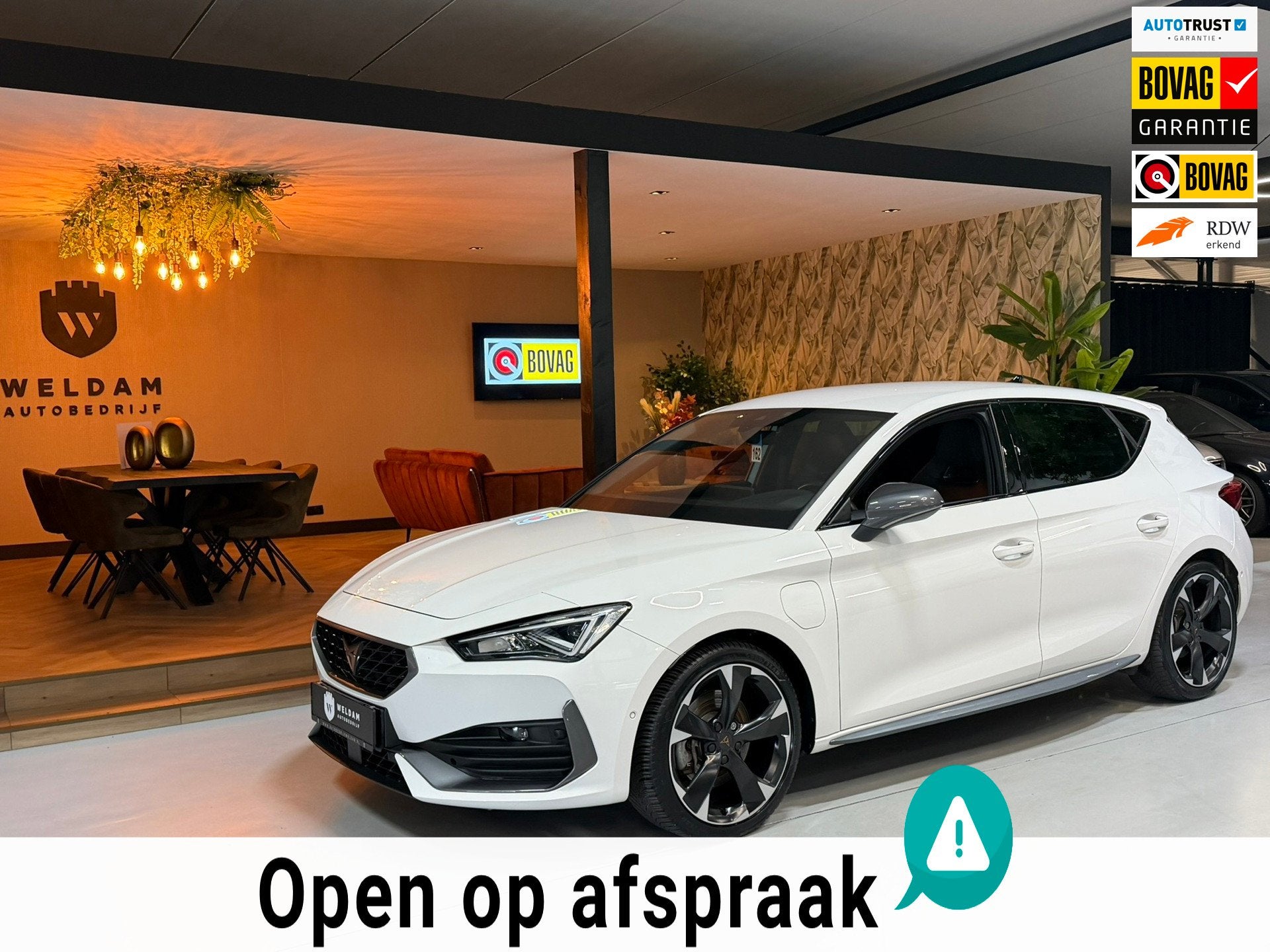 Cupra Leon 1.4 e-Hybrid Sport SOH 99.5%|Garantie|CarPlay|ACC, Auto's, Cupra, Gebruikt, 4 cilinders, Leon, Wit