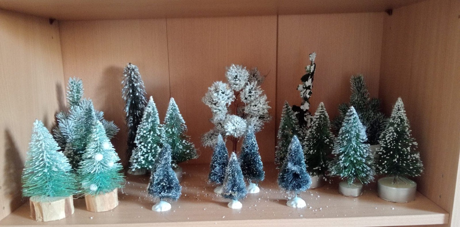 Grote set miniatuur kerstboompjes/voor kerst dorp, Ophalen of Verzenden