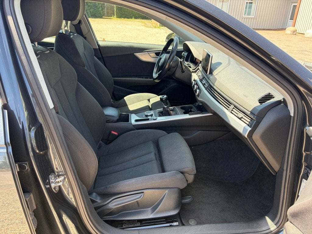 Audi A4 2.0 TFSI Sport Virtual Cockpit LED Navi Cruise PDC A, 1355 kg, Gebruikt, 1984 cc, A4