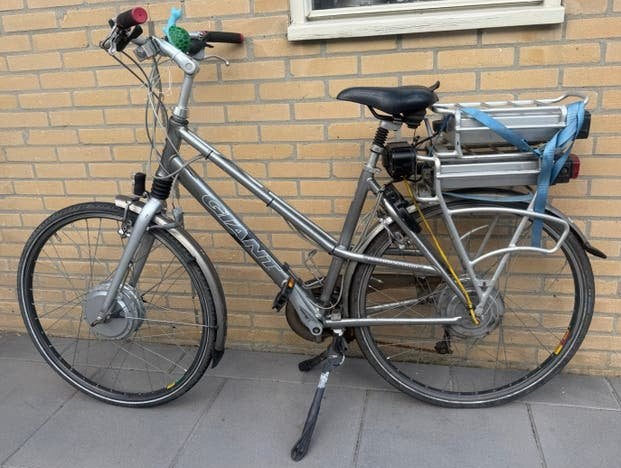 Super snelle Giant, Ophalen of Verzenden, Gebruikt, 50 km per accu of meer, Giant