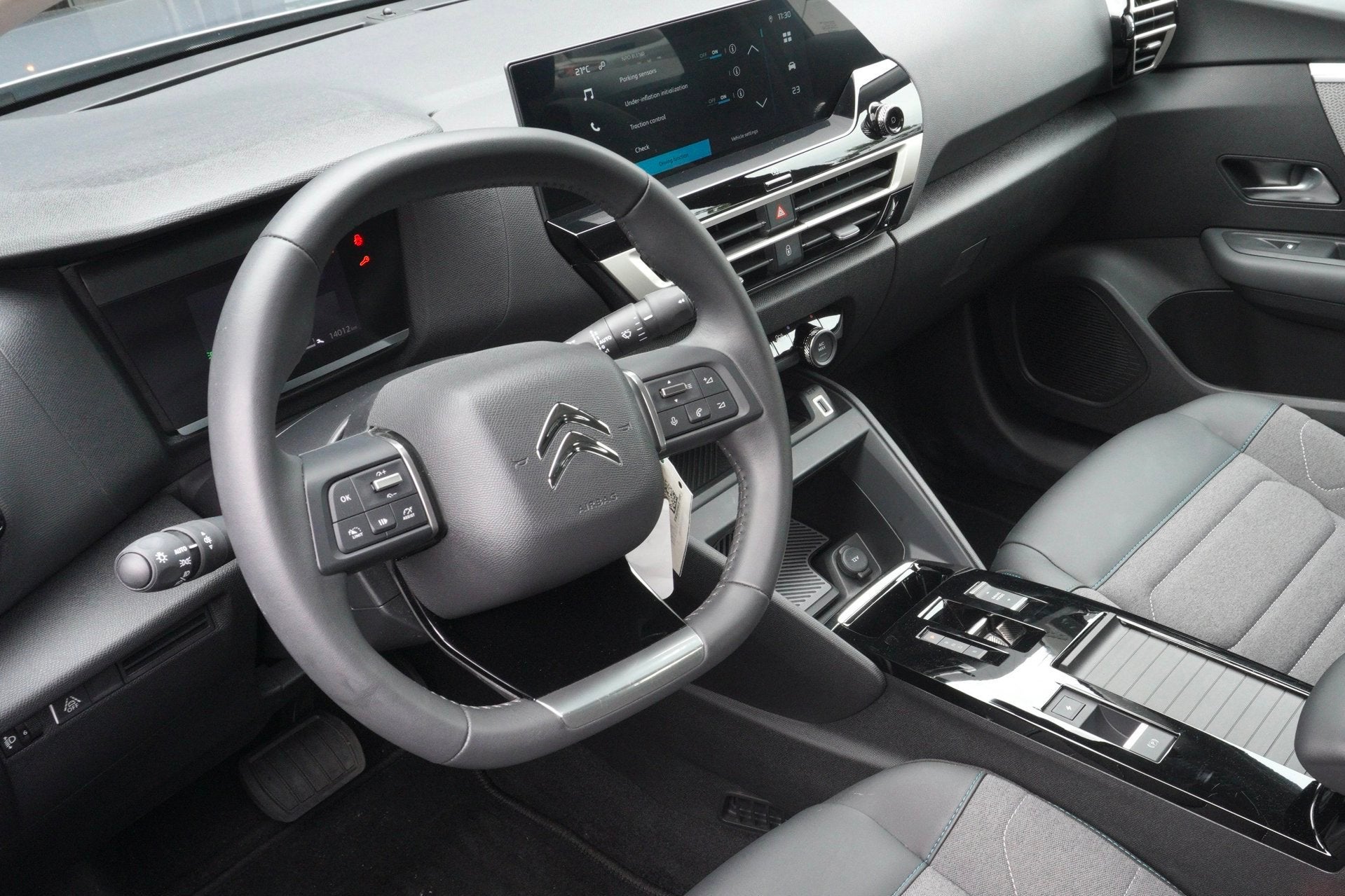 Citroen Ë-C4 You 50 kWh Cruise|Carplay|Lane, Auto's, Gebruikt, Zwart, 355 km, SUV of Terreinwagen