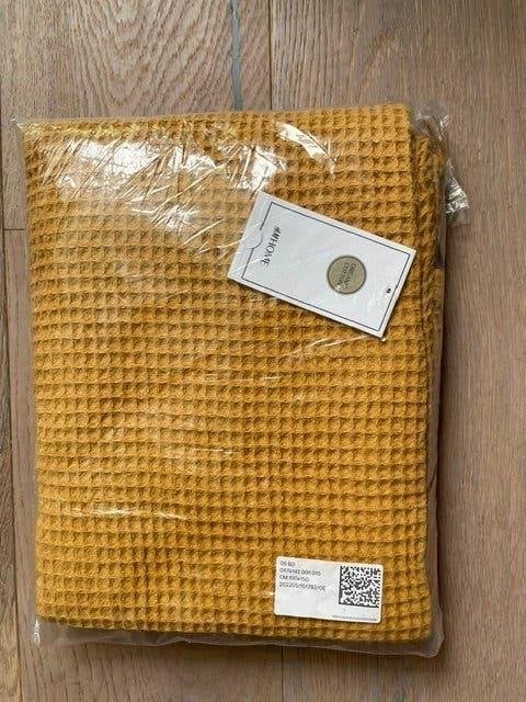 Katoenen plaid / sprei / woondeken H&M. Okergeel. NIEUW, Overige kleuren, Woondeken, Nieuw, 150 cm