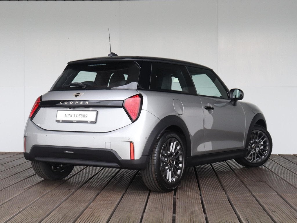 MINI Cooper C | Pakket S + Favoured Uitvoering, Auto's, Mini, 156 pk, 4 stoelen, Bedrijf, Nieuw