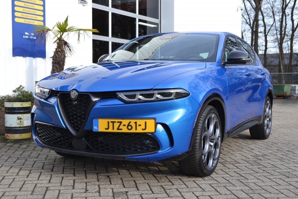 Alfa Romeo Tonale 1.5T Hybrid Sprint BTW Auto (bj 2025), Auto's, 12 maanden, Stof, Gebruikt, 4 cilinders