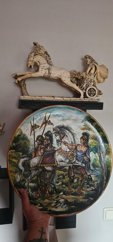 Grote Italiaanse Urbino Maiolica Wandschaal Handgeschilderd, Verzenden