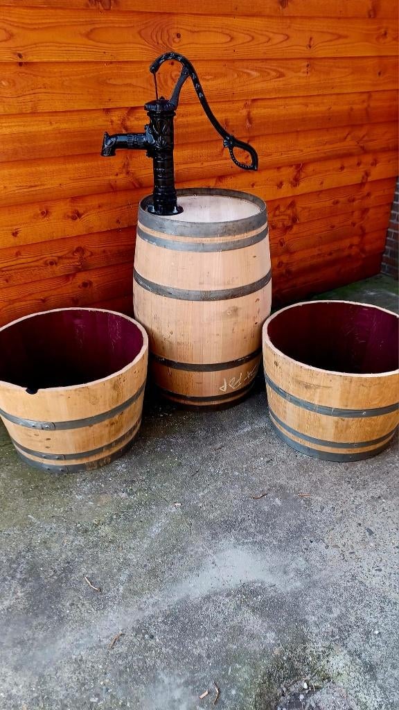 Regenton wijnton vaten ton tonnen vat eikenhout, Ophalen, 150 liter of meer, Zo goed als nieuw, Met pomp