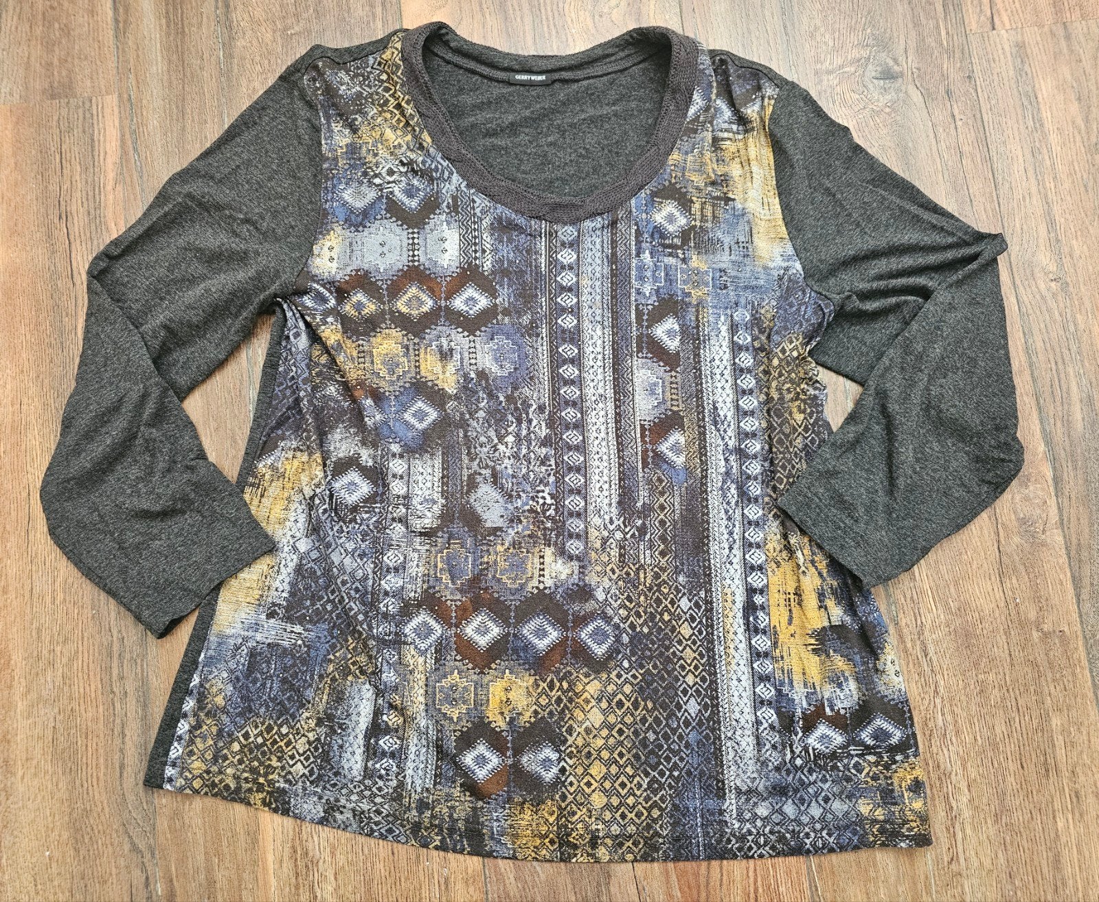 Gerry Weber prachtig shirt mt 46 in zeer goede staat, Ophalen of Verzenden, Zo goed als nieuw, Maat 46/48 (XL) of groter