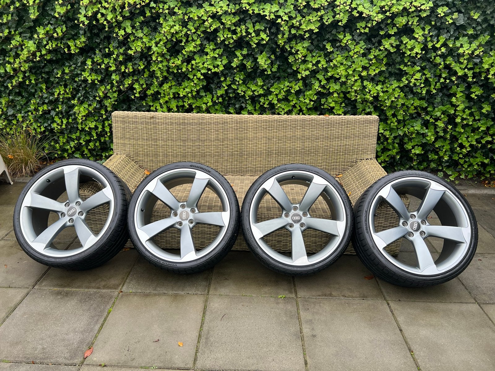 Audi rotor velgen met Hankook zomerbanden, Ophalen, Gebruikt
