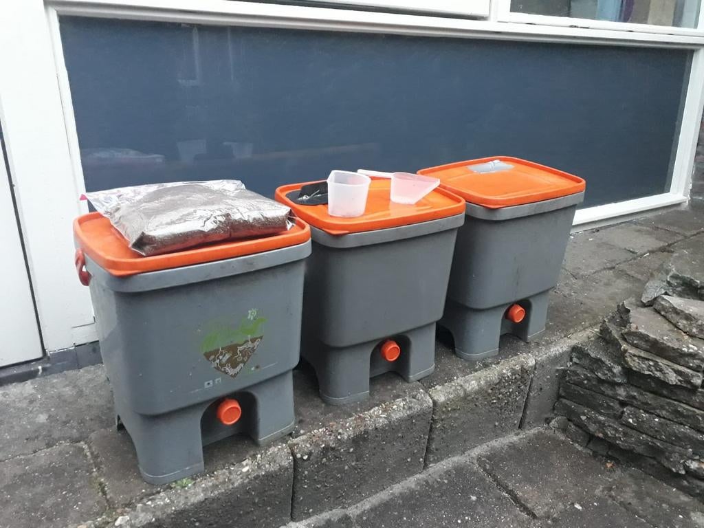 3x Bokashi emmers met accessoires en starterzemelen, Ophalen of Verzenden