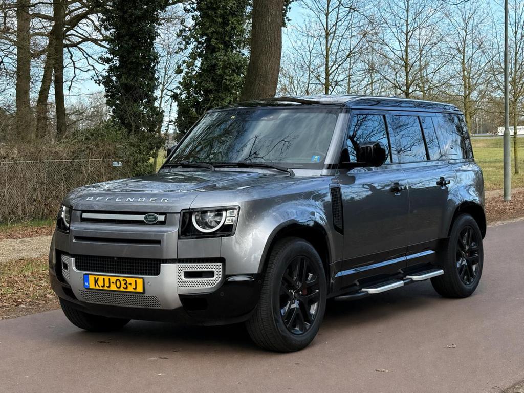 Landrover Defender 110, P400 3.0 HSE Hybride 89.800 km, Auto's, Automaat, Zwart, Leder, Defender