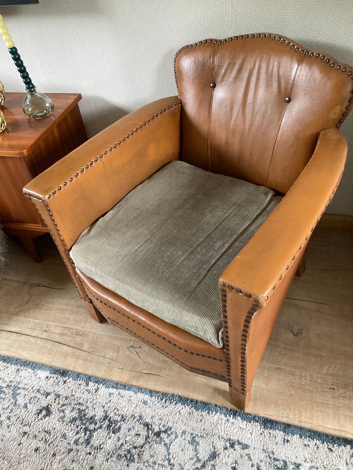 Vintage Leren Fauteuils twee stuks met Nagels - Cognac Kleur, Ophalen