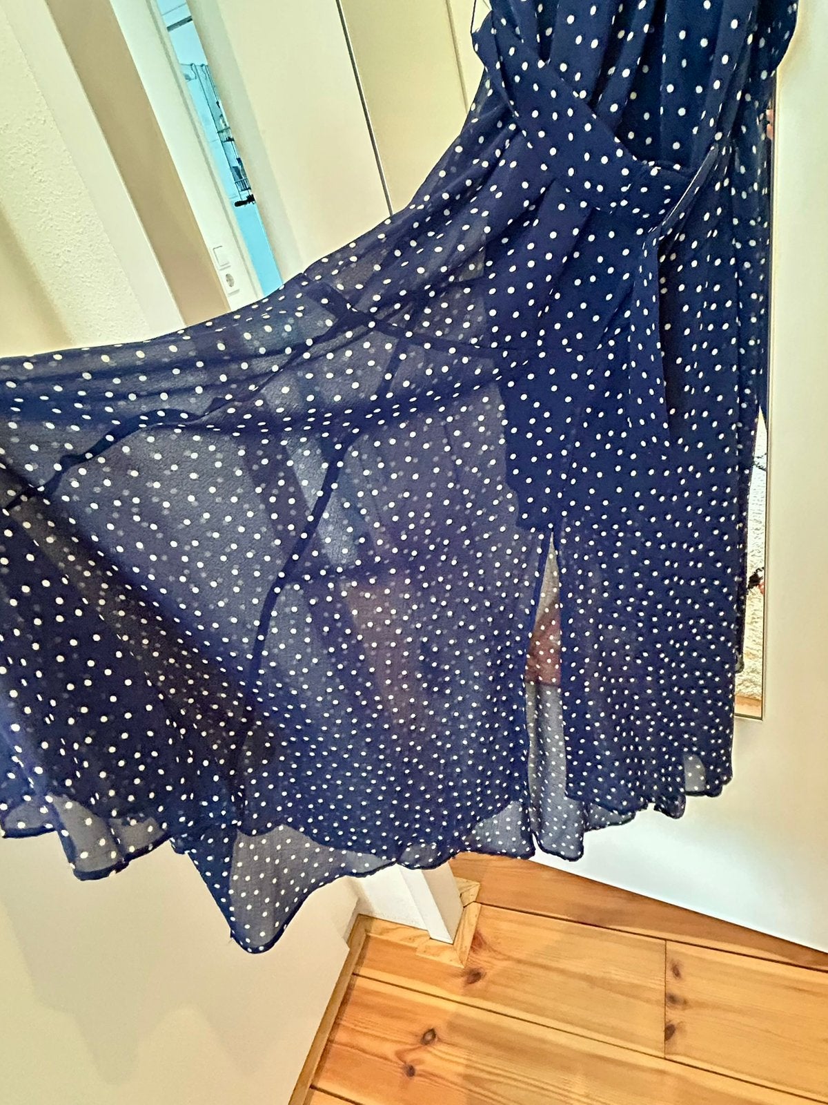 Polkadot jurk Mango navy, Ophalen of Verzenden, Zo goed als nieuw, Blauw, Onder de knie