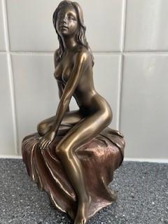 Vrouwelijke sculptuur, Ophalen of Verzenden, Beeld