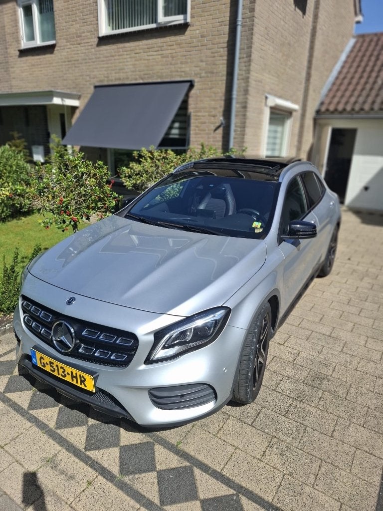 Mercedes-Benz GLA 180 uit 2019 180 PK (WEG VOOR 18.000, Zwart, 4 cilinders, 715 kg, Multifunctioneel stuurwiel