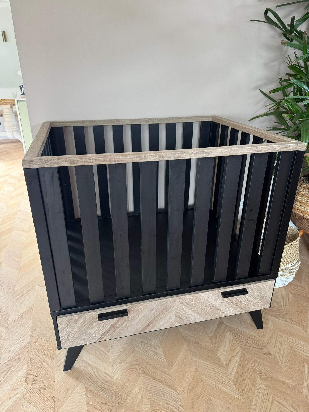 Interbaby box met lade - Zwart/Hout, Kinderen en Baby's, Ophalen, Zo goed als nieuw, Minder dan 140 cm, 70 tot 85 cm