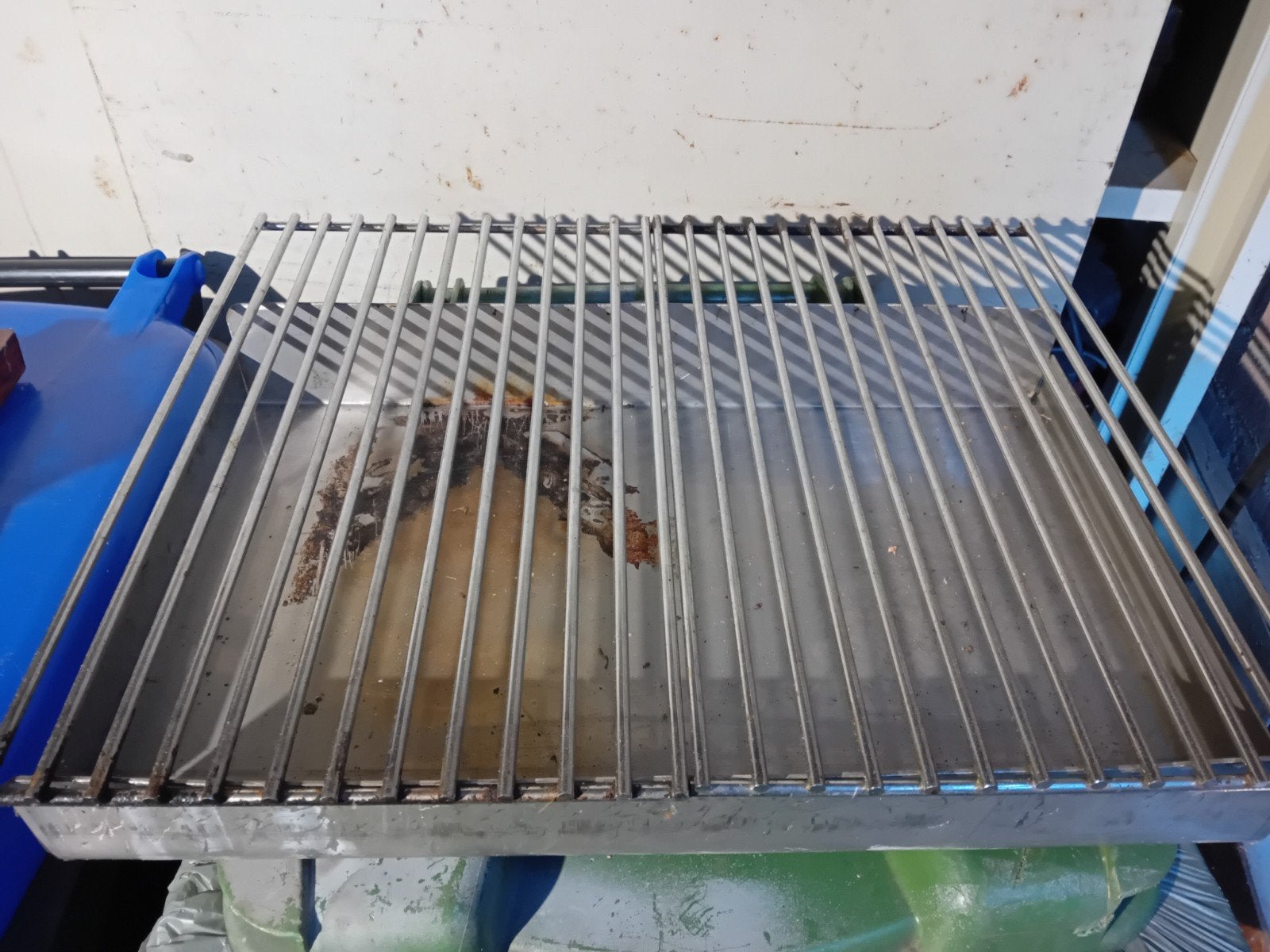 Roestvrijstalen BBQ rooster met lekbak, Ophalen, Gebruikt, Onbekend